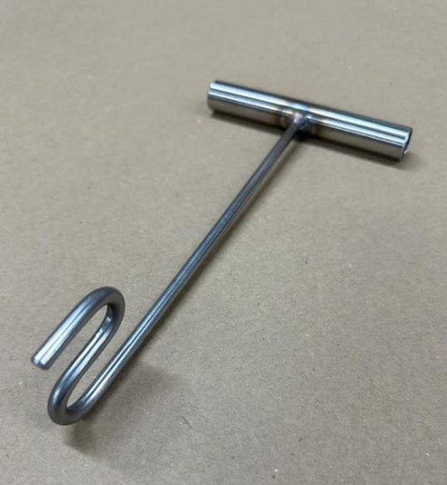 DEERFIELD FABRICATION Deerfield Fabrication De-Hooker 8" S-Bend, metal pipe fitting with a cylindrical shape and S-bend design for exhaust or ducting systems.
