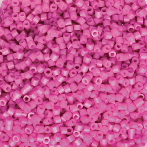 11/0 Linea - Hot Pink 30g Bag