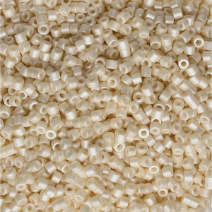 11/0 Linea - Satin Cream 30g Bag