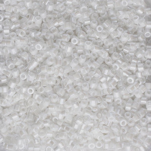 11/0 Linea - Satin White 30g Bag