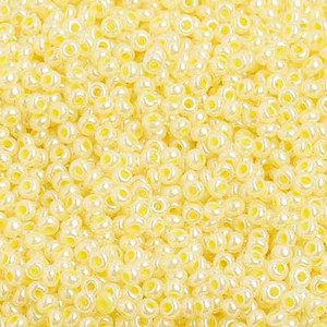 Opaque Dyed Pale Yellow 22g