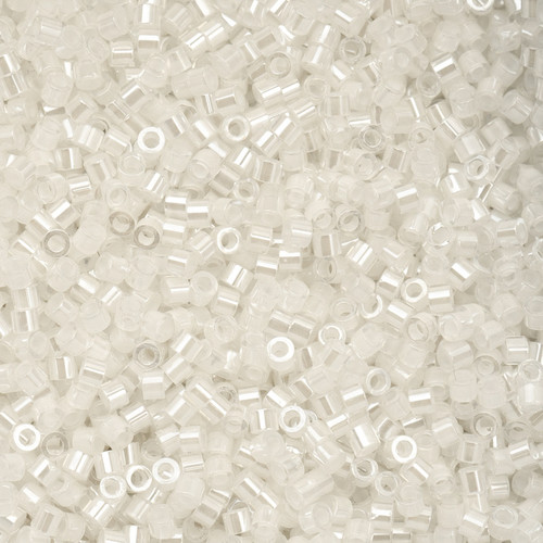 11/0 White AB Lined 25g Bag