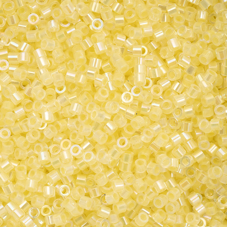 11/0 Pale Yellow Lined 25g Bag