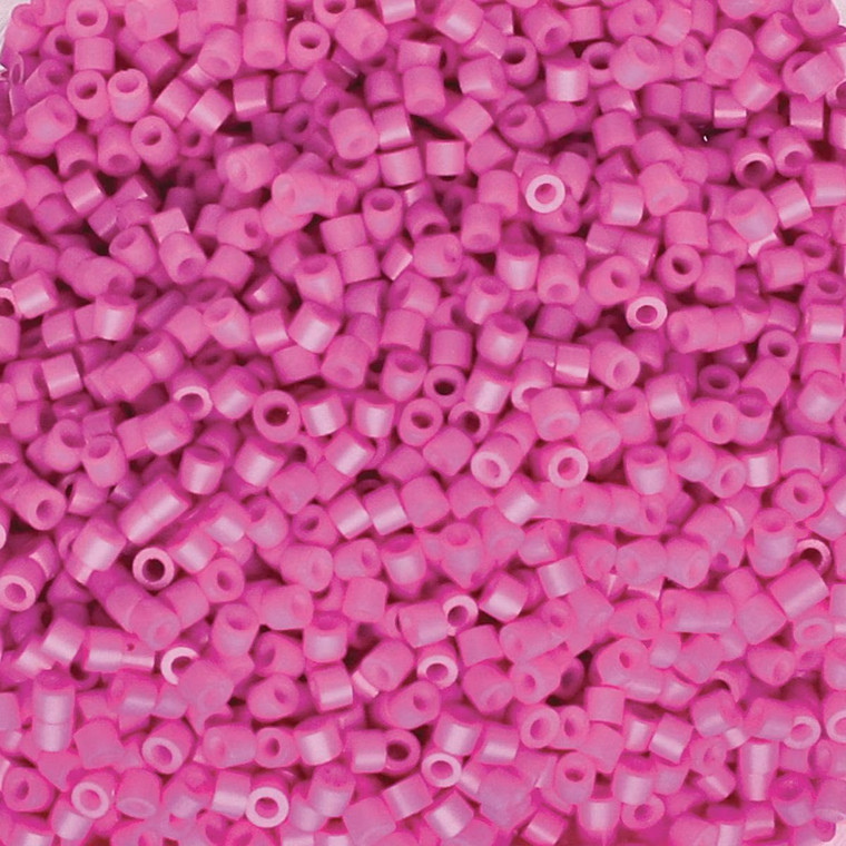 11/0 Linea - Hot Pink 30g Bag