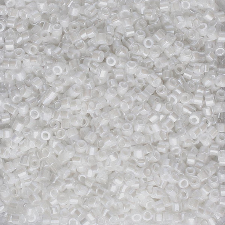 11/0 Linea - Satin White 30g Bag