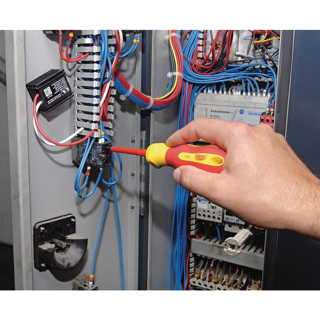 XP1000® VDE Interchangeable Blade Screwdriver Set (18 Piece