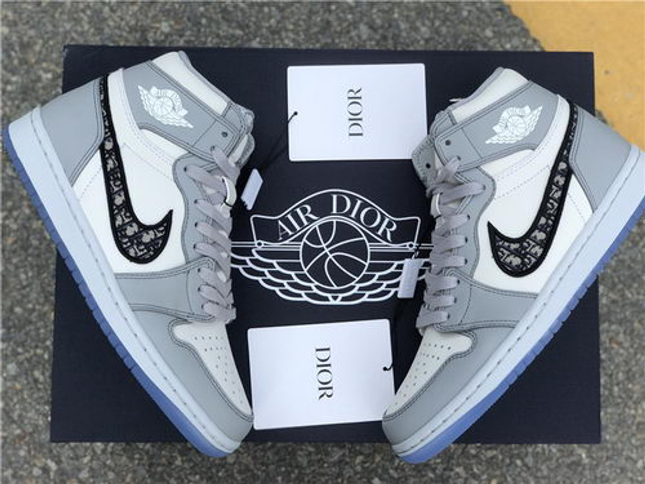 UA High quality replica Nike x DIOR x Jordan 1 Sneaker (RARE) ***LOW STOCK ALERT***