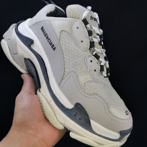 High quality clone replica UA High quality replica Balenciaga Triple S trainers grey White color sneakers  hypebeastreps is the best quality trusted clone replica designer seller website in 2020 2021