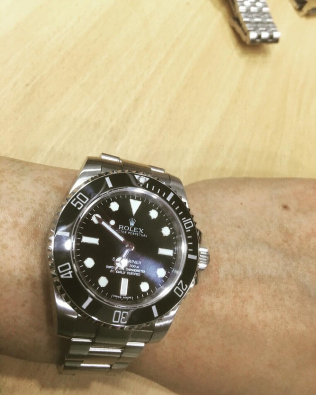 The Smart Luxury Trend: Why Professionals Are Choosing Hypereptime Watches