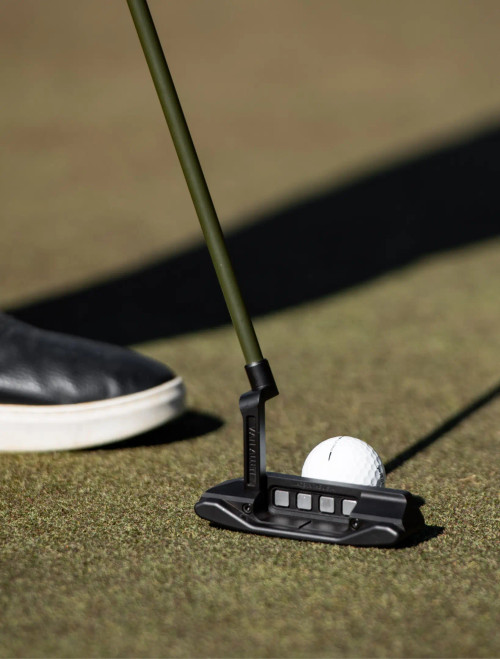 Signature Series | Archie Blade Putter | Carbon Steel Face 