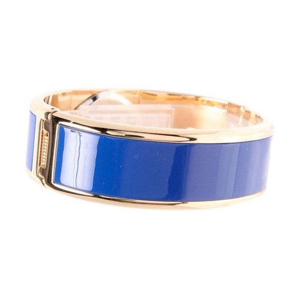 Bulova Caravelle Women's Quartz Two-Tone Plastic Watch 44L145