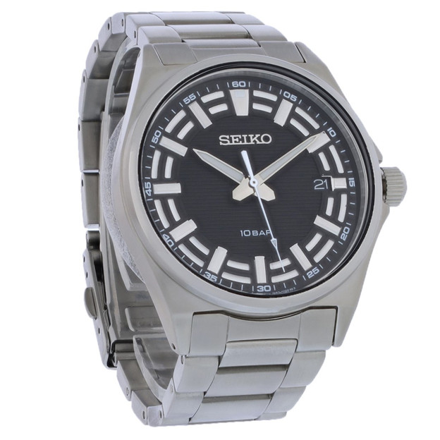 Seiko Essentials 男士不銹鋼黑色錶盤石英手錶 sur505