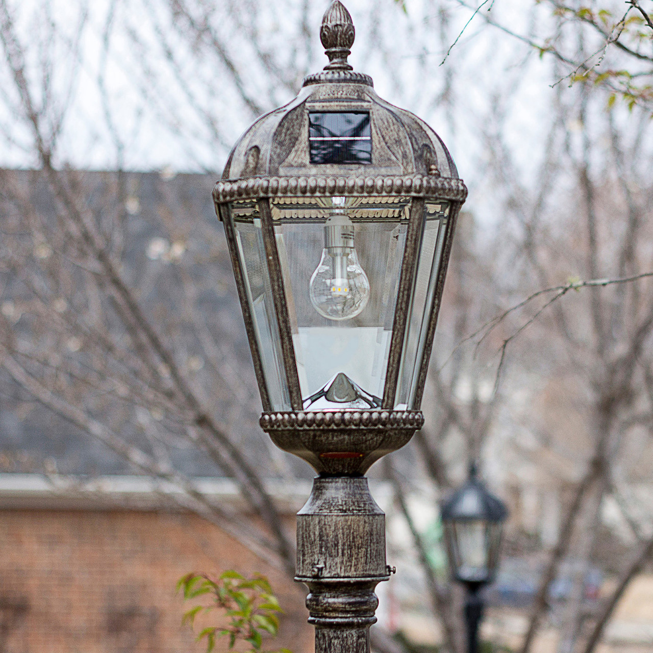 Adolescent zondaar Postcode Solar Lamp Post Light | Royal Solar Carriage Lantern Black or Bronze