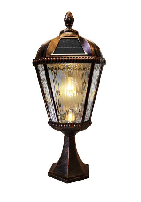 Solar carriage light for flat mount installation on columns and piers, has 2700K Warm White LED in a Solar Light Bulb. Solar carriage light for flat mount installation on columns and piers, has 2700K Warm White LED in a Solar Light Bulb.