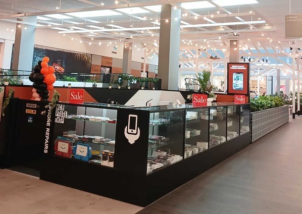 Westcoast Repairs Casuarina Square Darwin – Storefront and Repair Counter