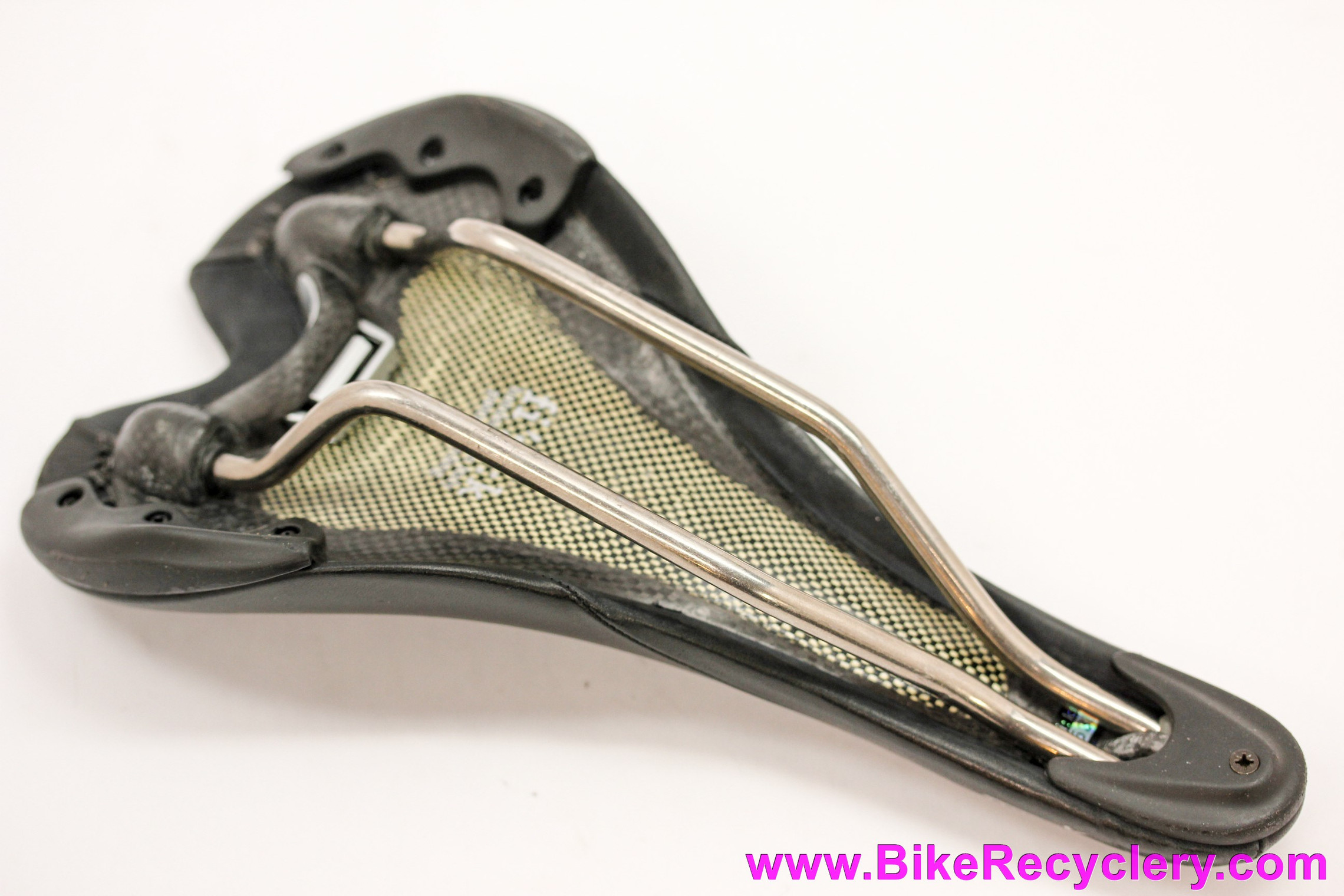 Fizik Aliante Titanio Saddle: Carbon Shell Black (Near Mint+)