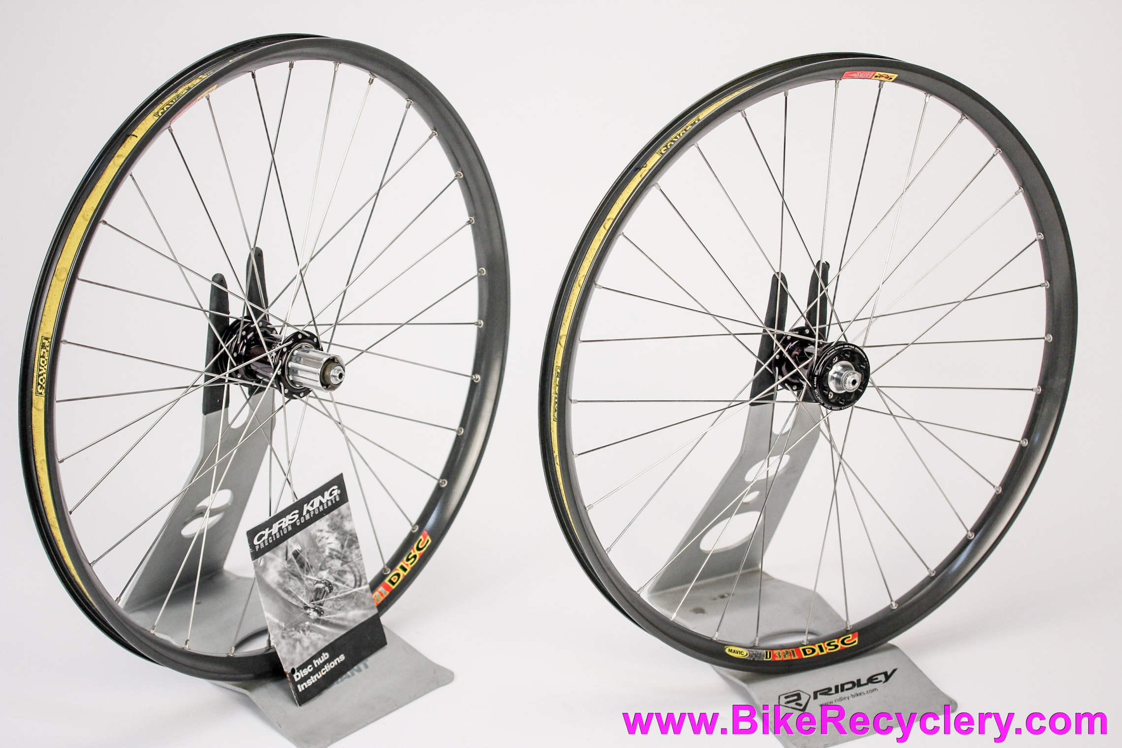 Chris King DH Wheelset: Disc-Go-Tech Hubs + Mavic D321 CD - 32H x 135mm -  9mm QR - Black - 8/9/10s (Near Mint+)