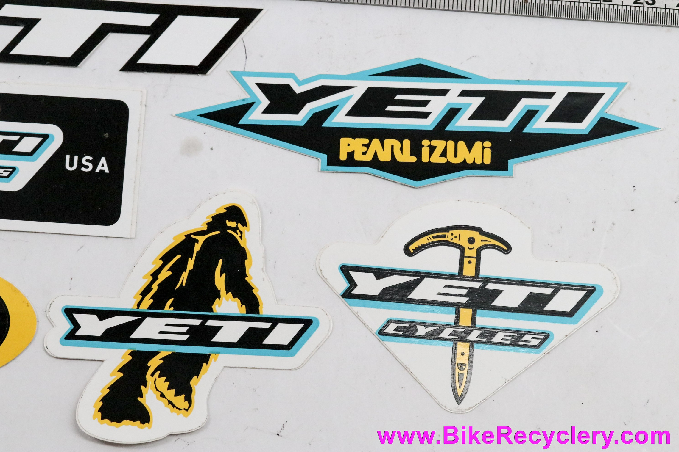 Yeti Cycles Yeti Authorised Dealer Sticker 18.5