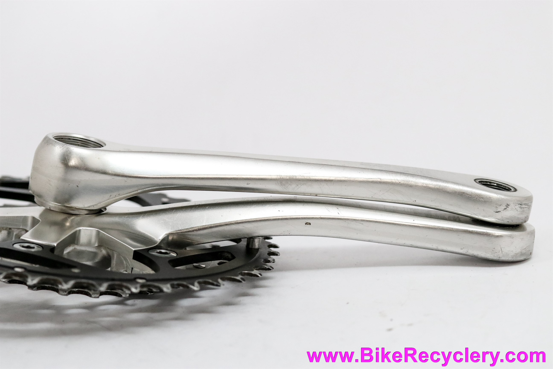 Shimano Deore XT FC-M737 Crankset: 175mm - 42/32/22t Hyperdrive-C