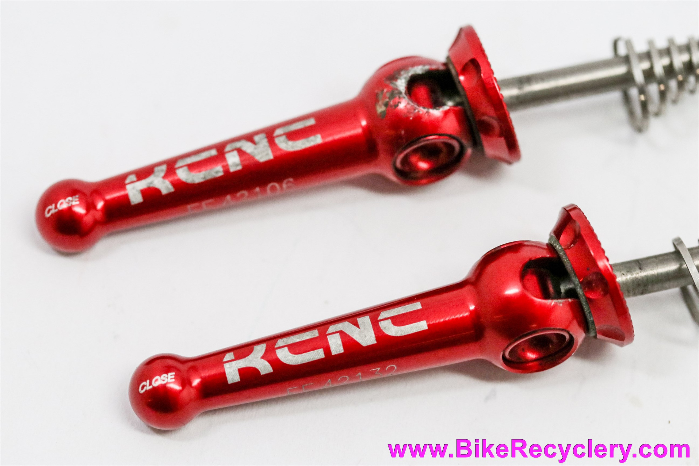 KCNC Z6 Titanium QR Road Skewers Red Ano 130mm Road 45g Bike
