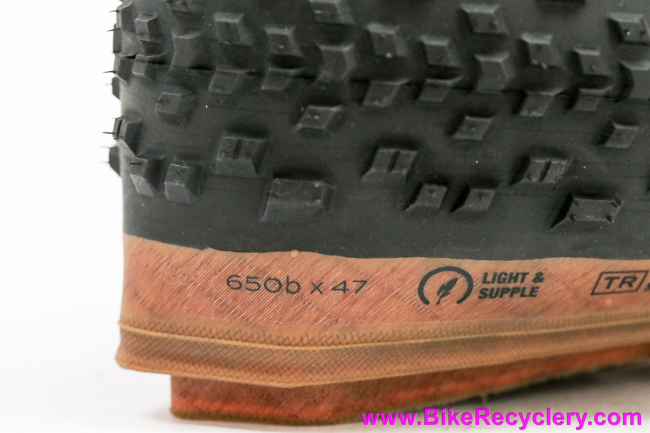 Teravail Rutland 650b x 47mm Tire: Tan - Tubeless - Light & Supple