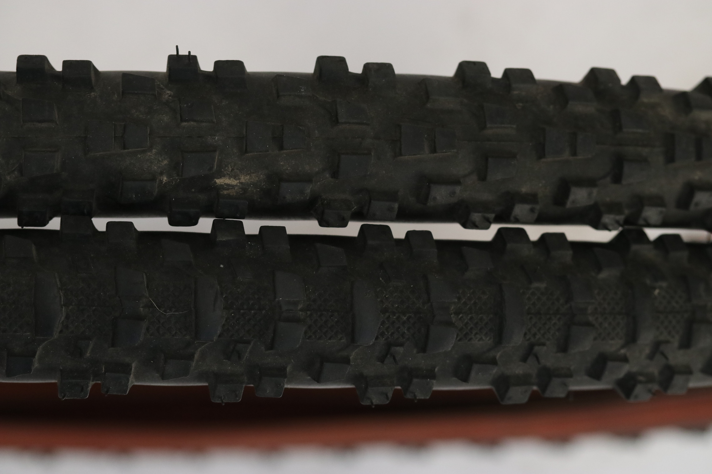 Pneu IRC Mythos XC 26 X 2.1 - VTT Gravel Vintage - Made In France