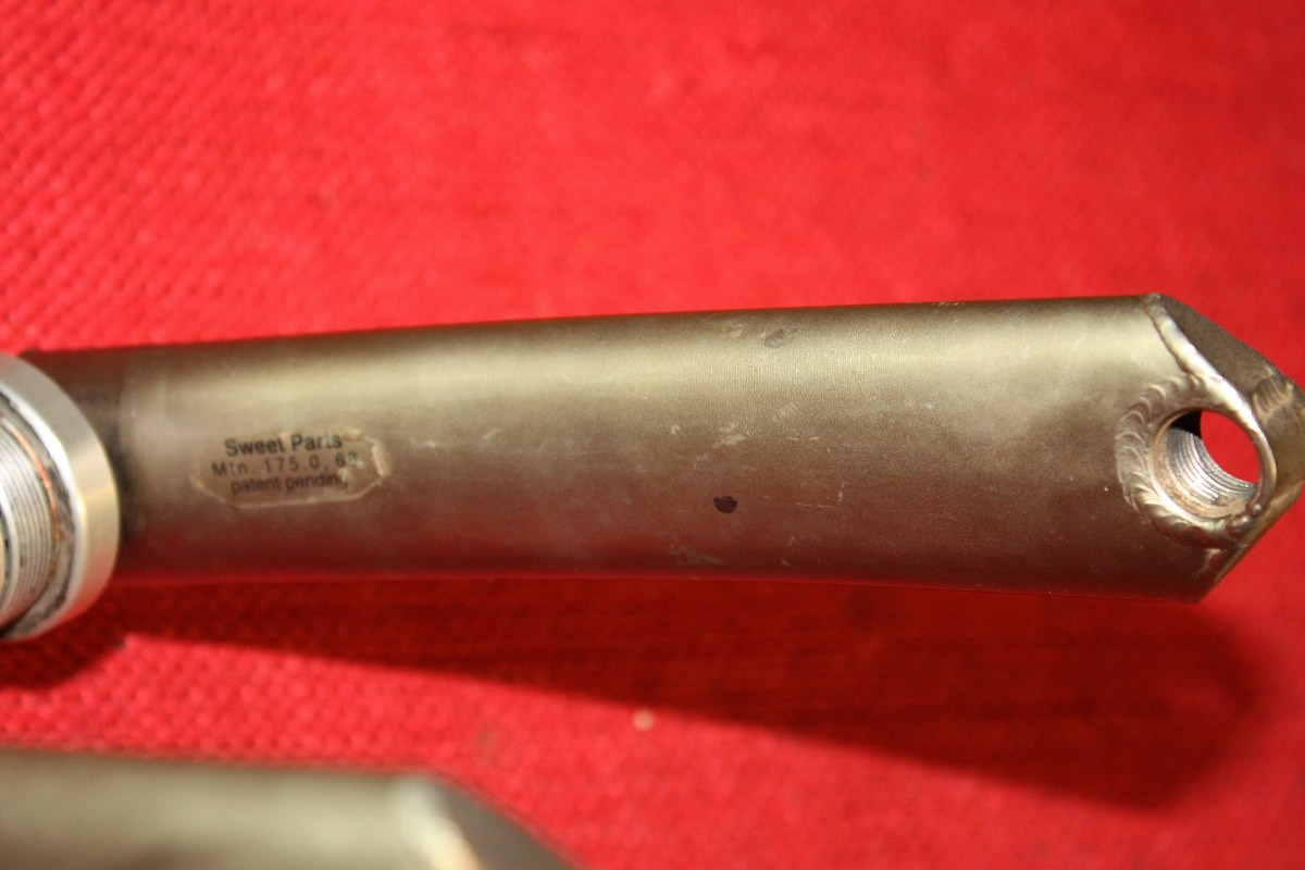 Sweet Wings Crankset + BB + Catalog: 175mm x 44/32/22t - Dust Caps - 1990's Retro MTB (Near Mint+)