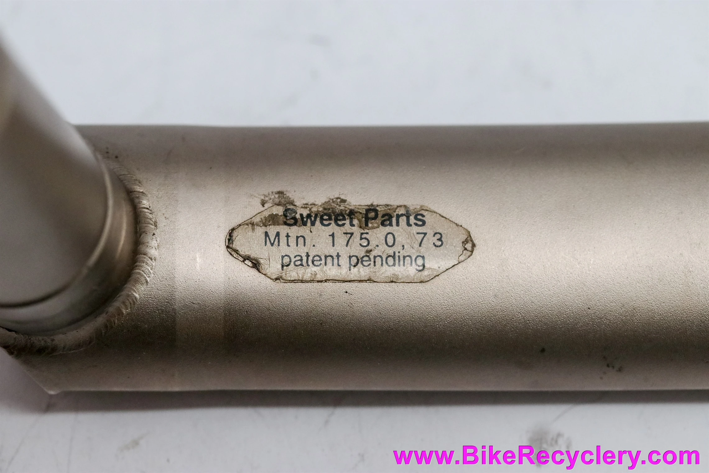 Sweet Wings Crankset + BB + Catalog: 175mm x 44/32/22t - Dust Caps - 1990's Retro MTB (Near Mint+)