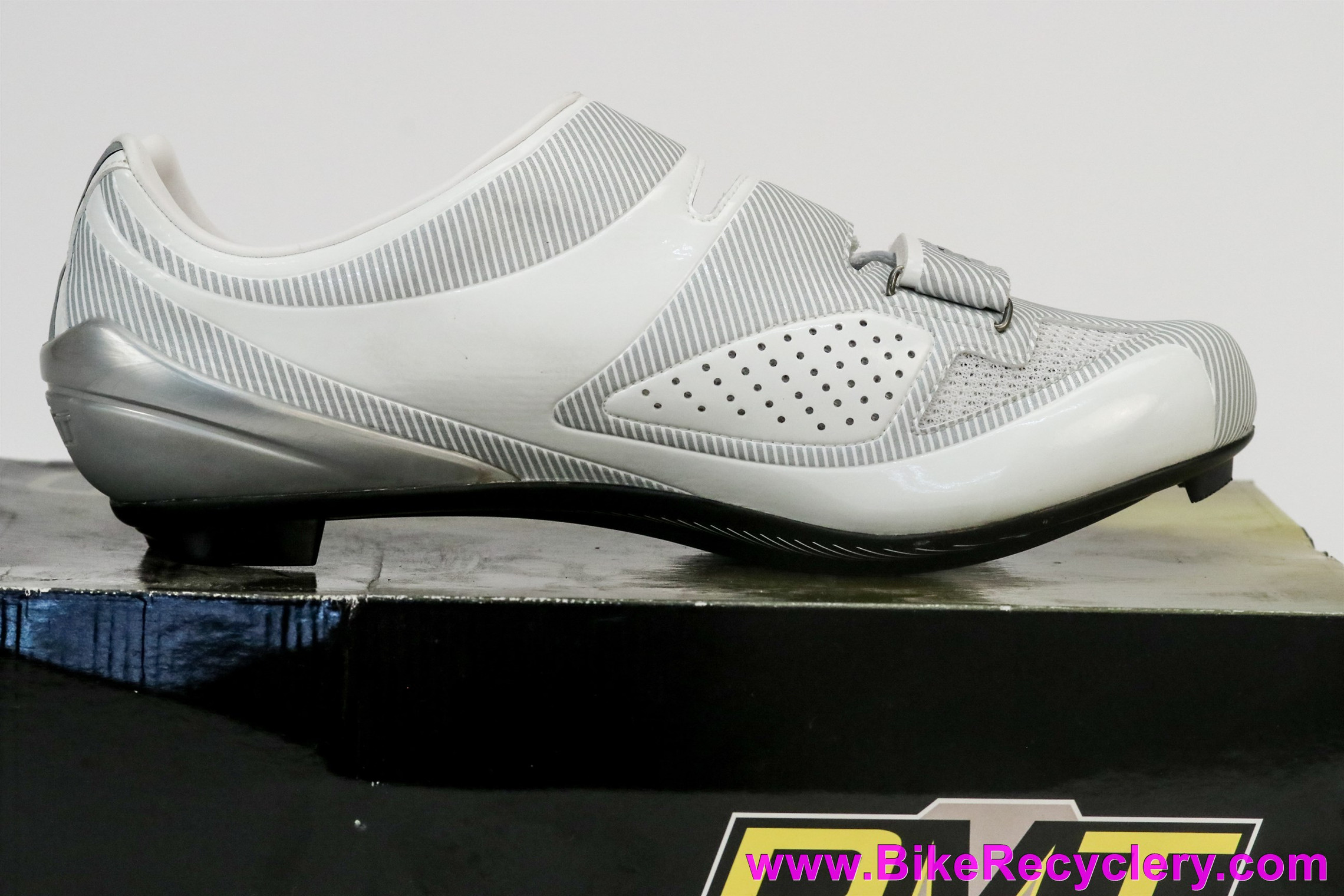 Diamante DMT Libra Road Shoes 44eu / 10US Carbon Sole White 3