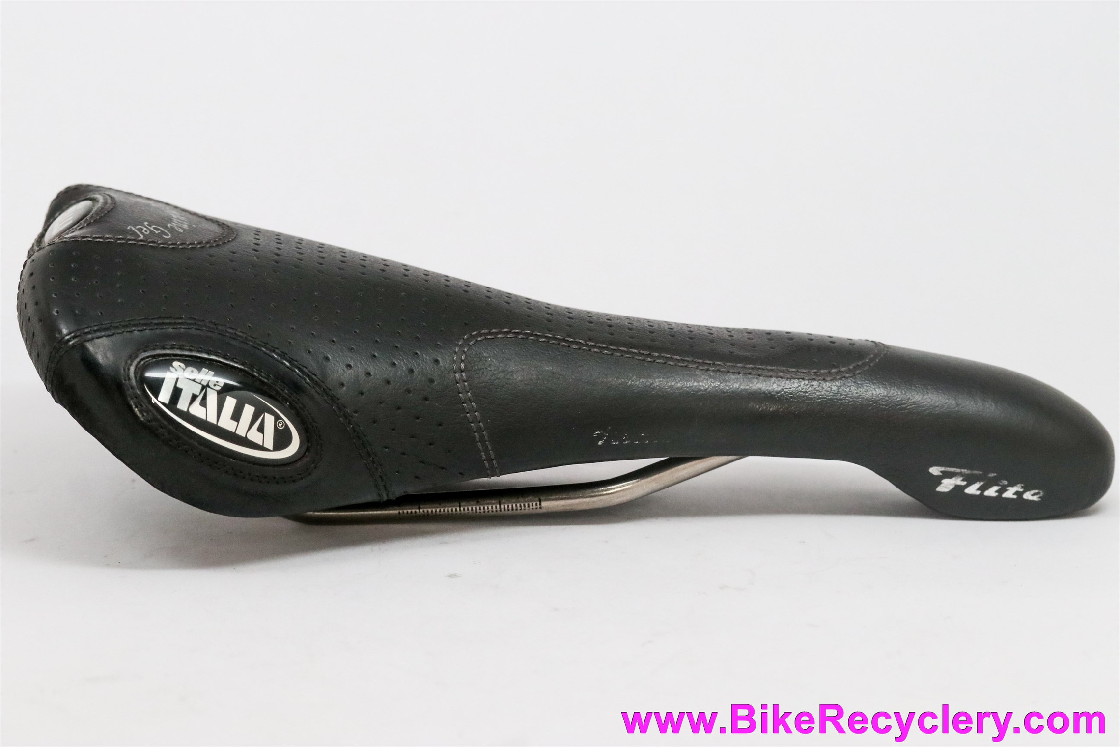 Selle Italia Flite Titanium Genuine Gel: Perforated Black Leather 