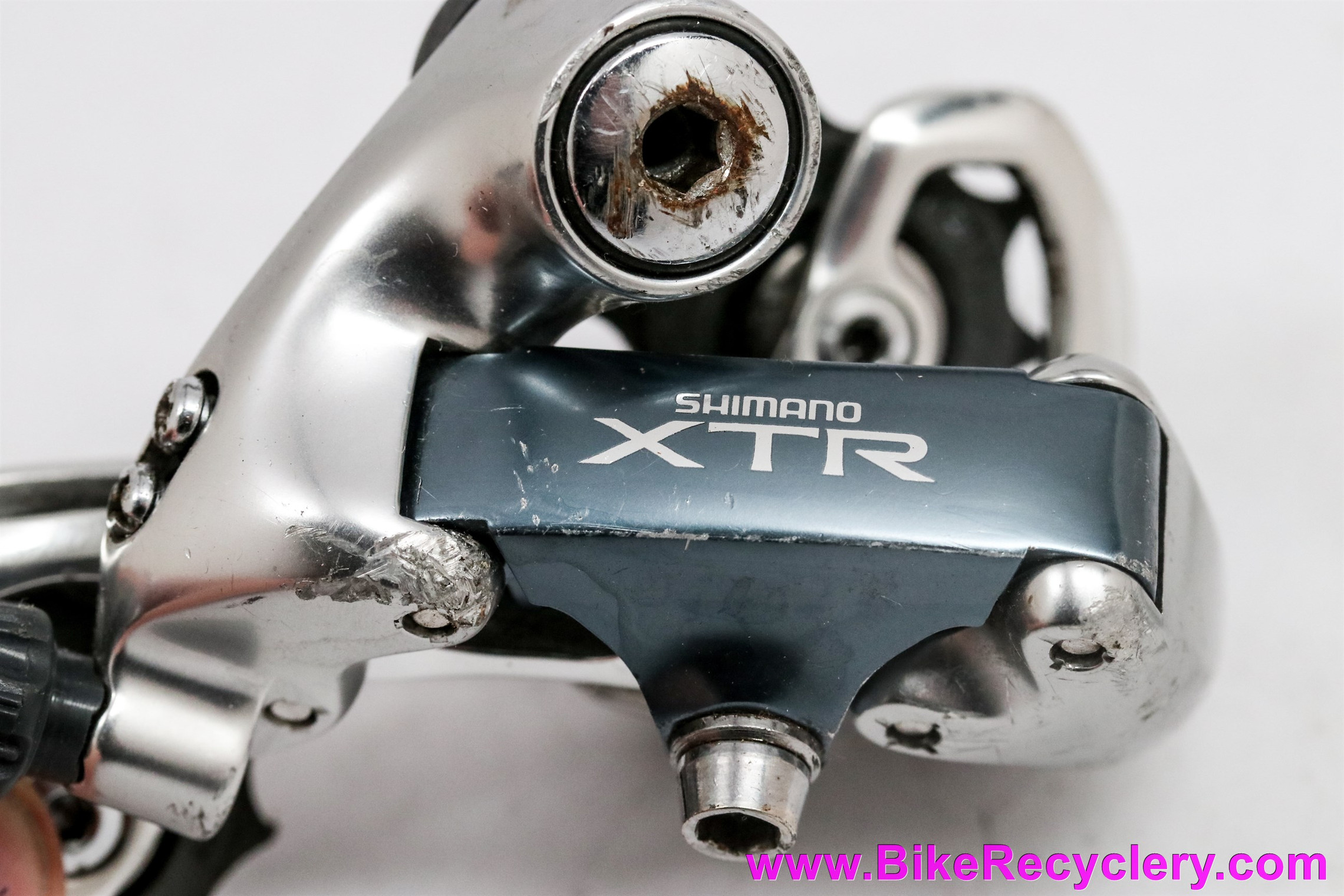 Shimano XTR RD-M900 Rear Derailleur: GS Mid Cage - Bike