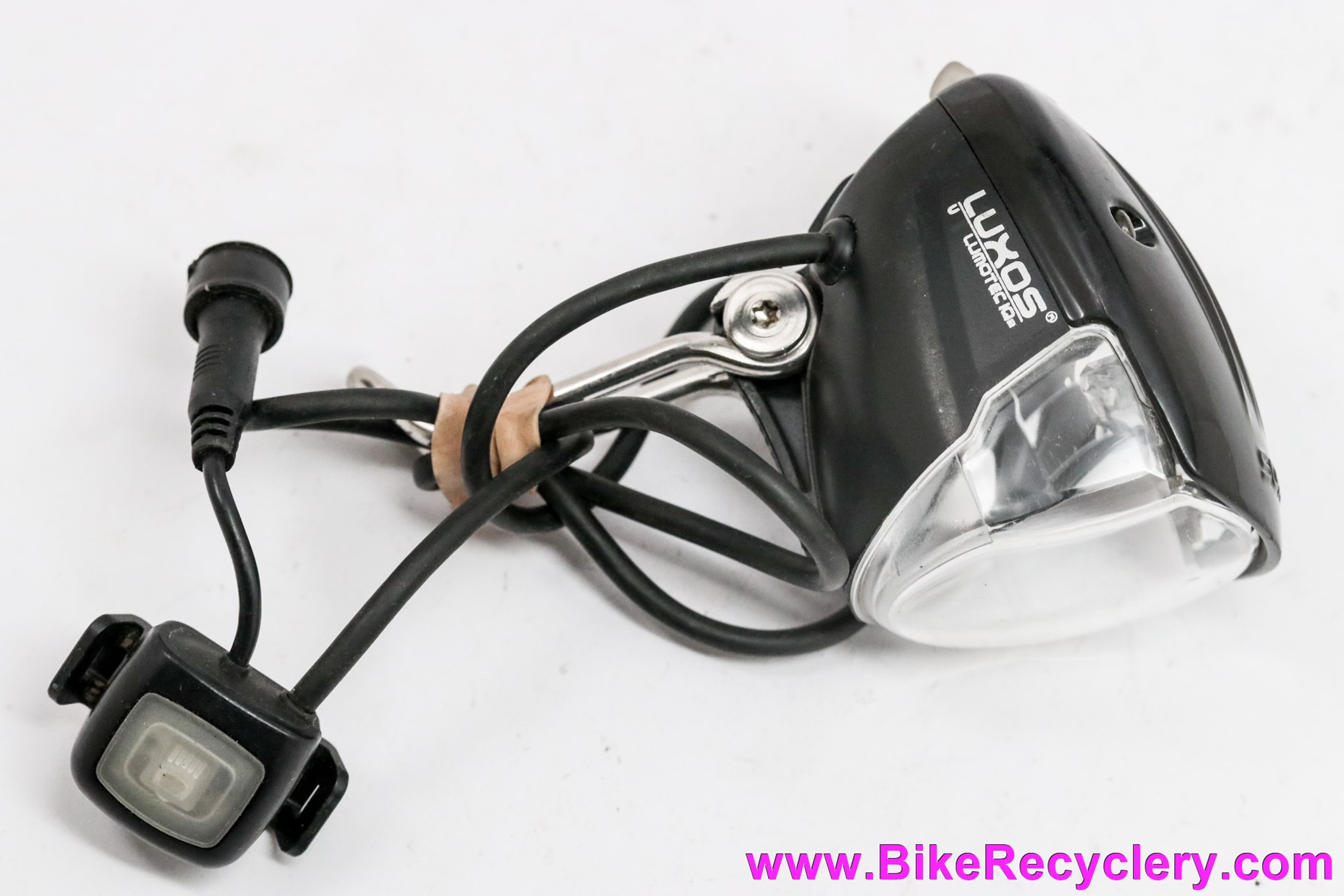 B&M IQ2 Luxos U Dynamo Headlamp (Near Mint) - Recyclery