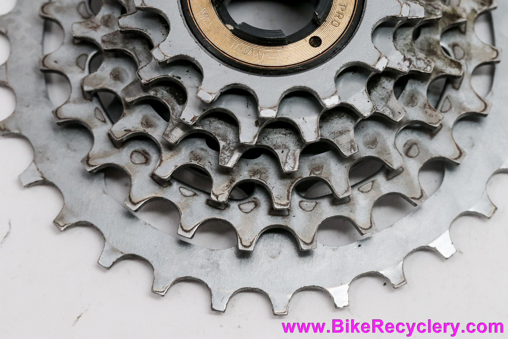 Roue Libre (Freewheel) Vintage Suntour 'New Winner' - 6 Vitesses, 13-30 Dents - Pour VTT, Touring, Cyclo-Cross - Occasion En Très Bon État - Fabriquée Au Japon
