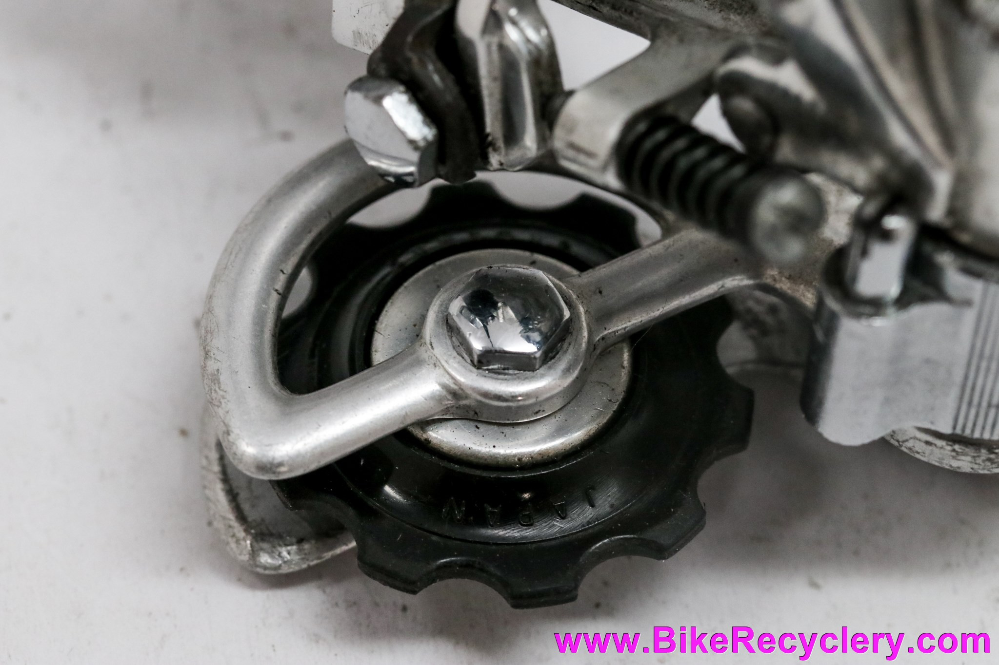 CAMPAGNOLO NUOVO RECORD 1052/1 FRONT DERAILLEUR VINTAGE ROAD BIKE CLAMP ON 70S CAMPAGNOLO NUOVO RECORD 1052/1 FRONT DERAILLEUR VINTAGE ROAD BIKE CLAMP ON 70S