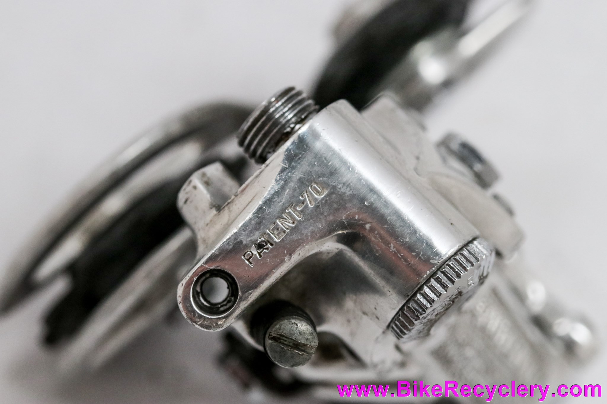 Campagnolo Nuovo Record deragliatore centrale (a saldare) - NIB Campagnolo Nuovo Record deragliatore centrale (a saldare) - NIB