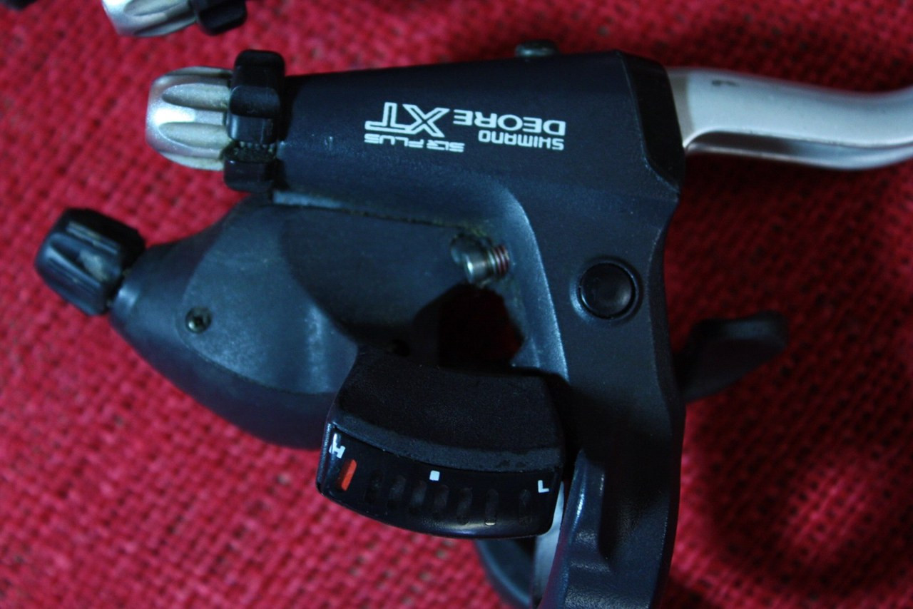 Shimano XT ST-M738 Rapidfire Shifters Combo Cantilever Brake