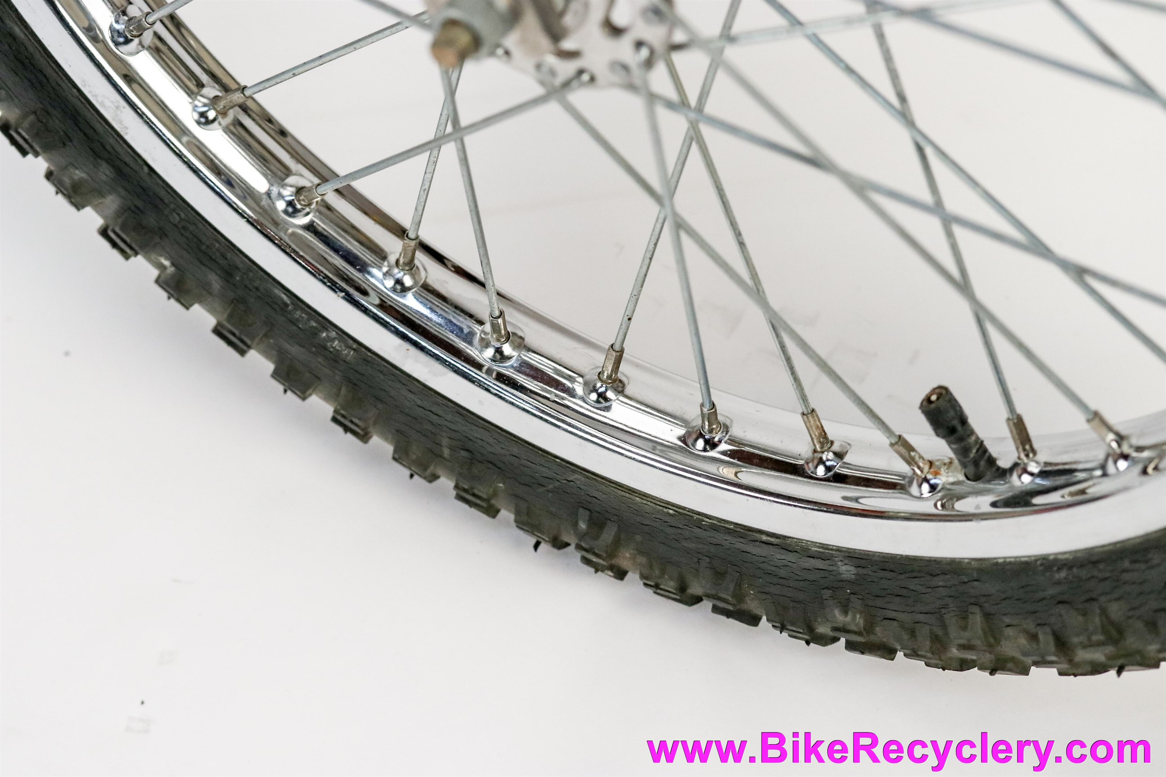 1979 Mongoose Motomag BMX Survivor: 100% Original! Unrestored Show Bike - Winner's Circle - Quilted Saddle (EXC)