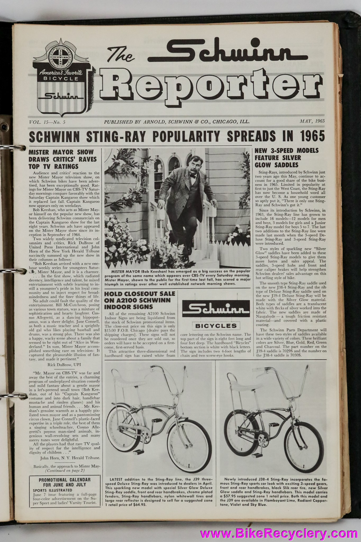 Schwinn Reporter Newsletter Set in Binder 1965 + 1966 + 1967 - 36 Editions - Stingray Krate / Stik Shift Fastback / RamsHorn