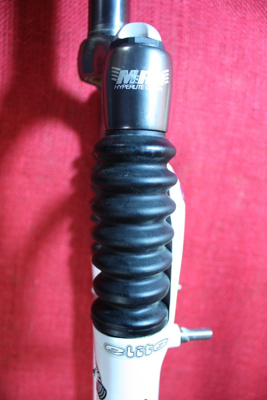 Manitou Mars Elite Fork: 80m, TPC Compression, 1 1/8