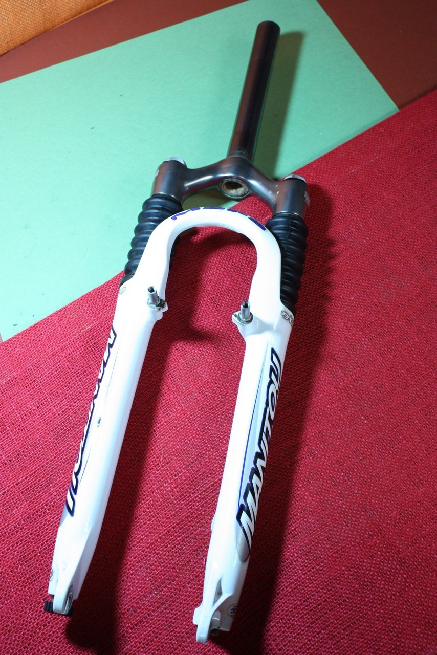 Manitou Mars Elite Fork: 80m, TPC Compression, 1 1/8