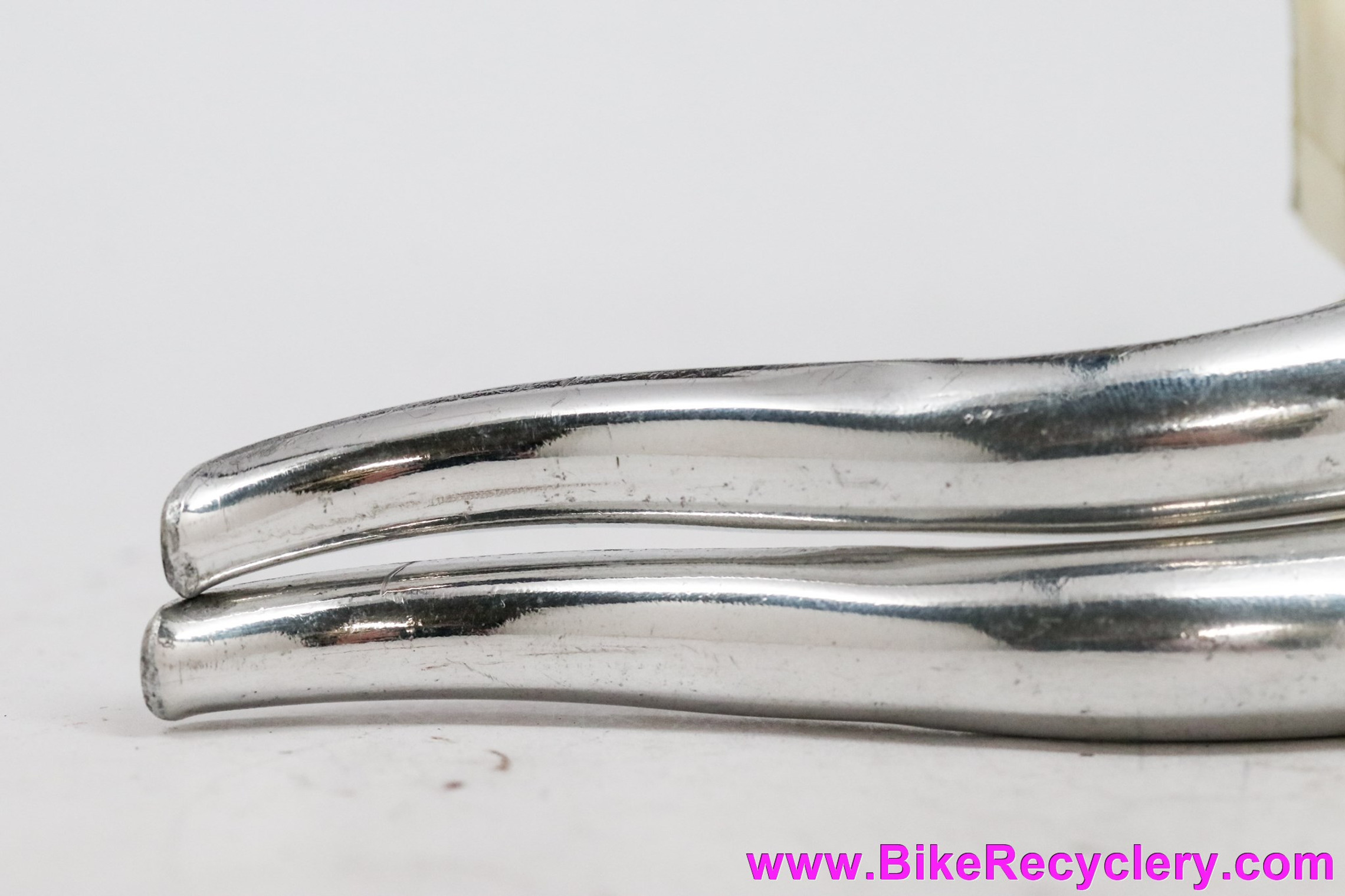 Mafac Course 130 Promotion Brake Levers: White Plastic Body & Barrel Adjusters - Hoodless Design (EXC+)