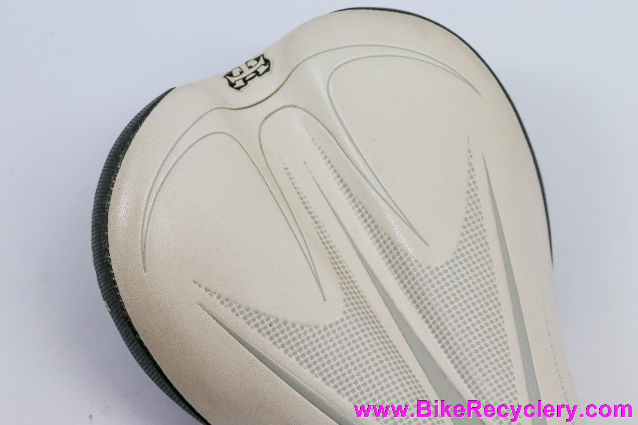 WTB Rocket V Titanium Saddle: White Leather + Black Kevlar Corners