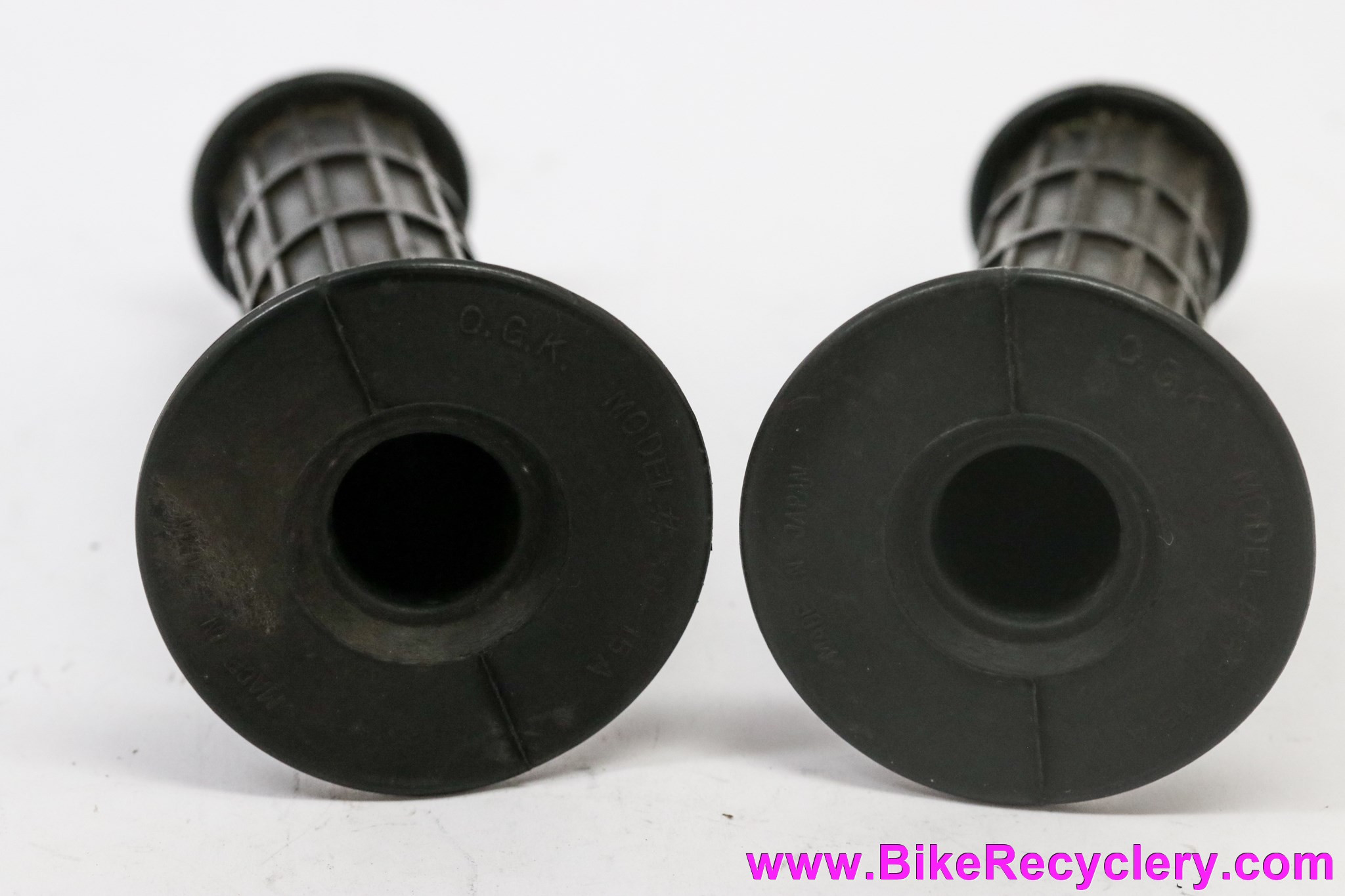 OGK Mach Grips: Old School BMX / Klunker - 1970's + 1980s - Black