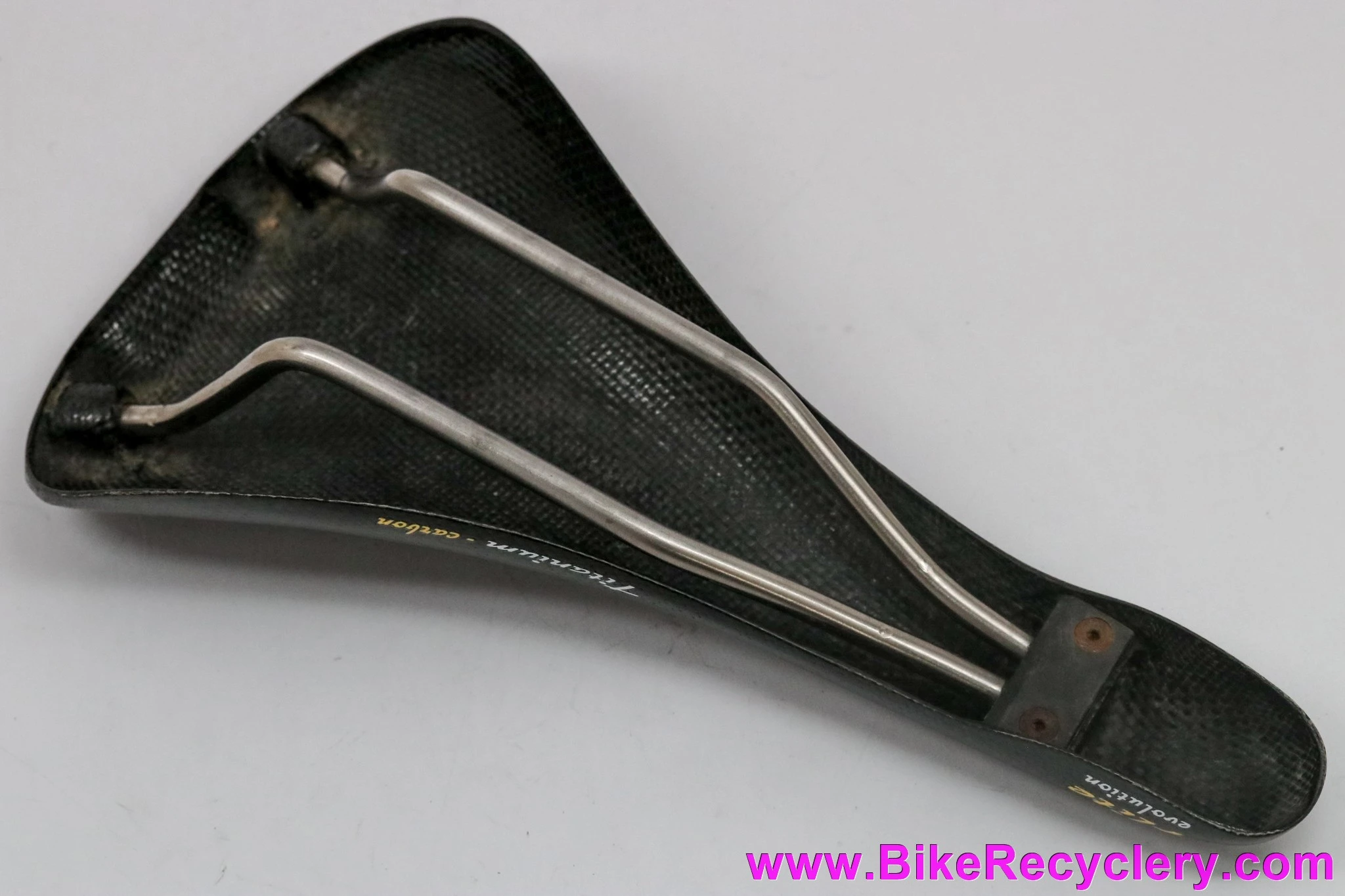 Selle Italia Evolution Carbon Titanium! RARE - 150g - Vintage 1990's