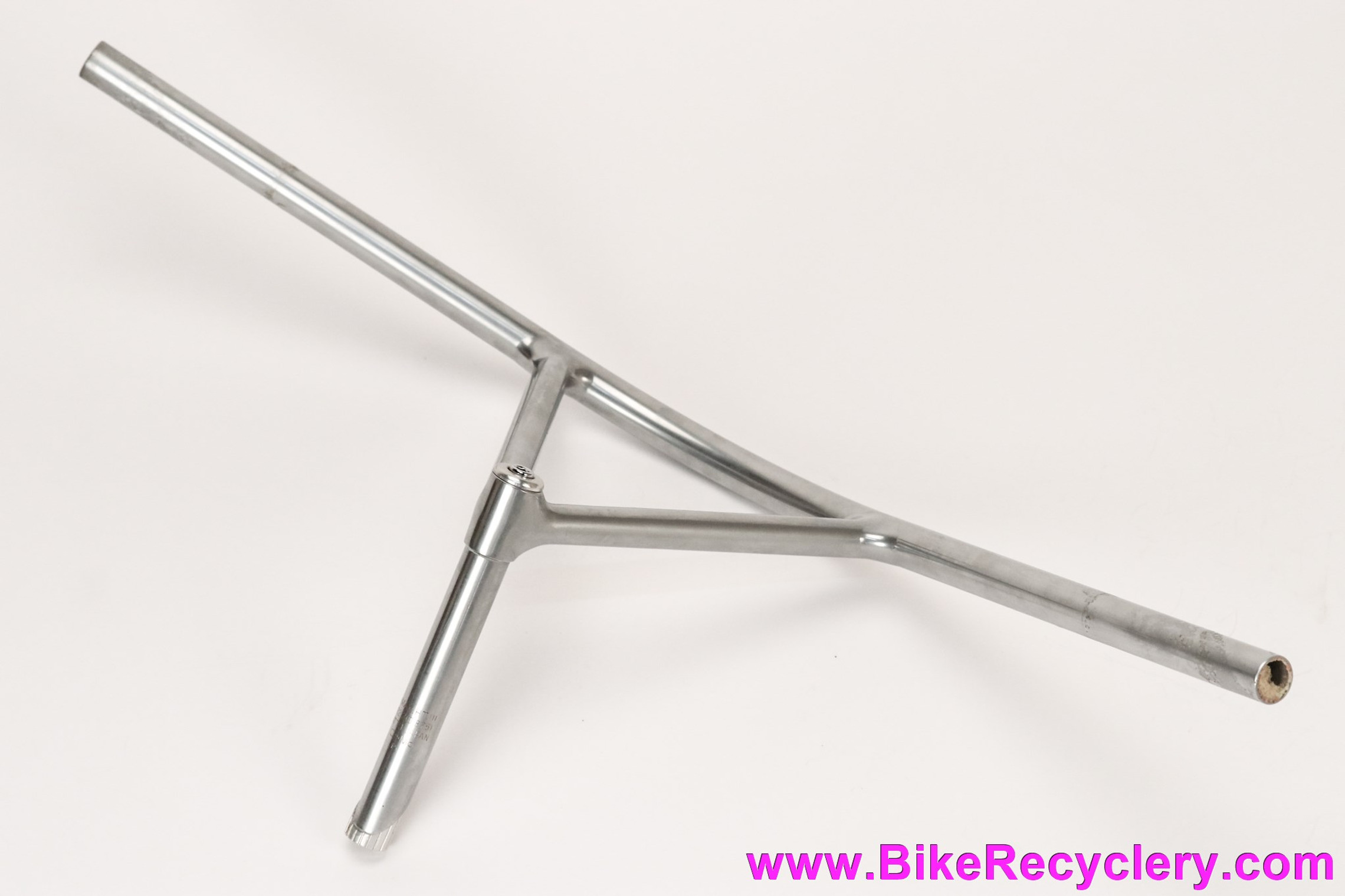 Nitto / Rivendell B901R Fillet Brazed Bullmoose Bar: 1