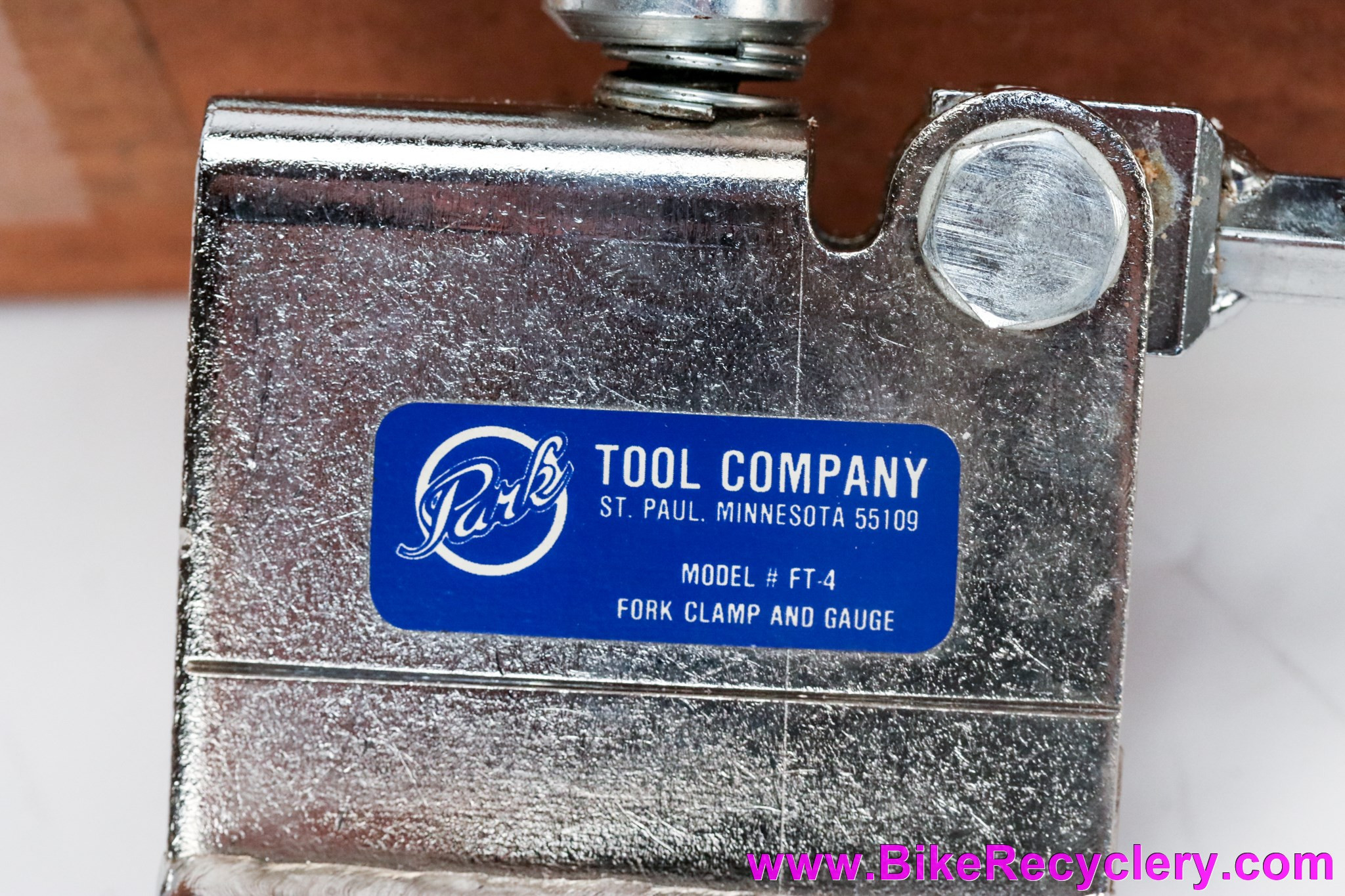 NIB/NOS Park Tool FT4 Fork Clamp And Gauge For Diagnosing