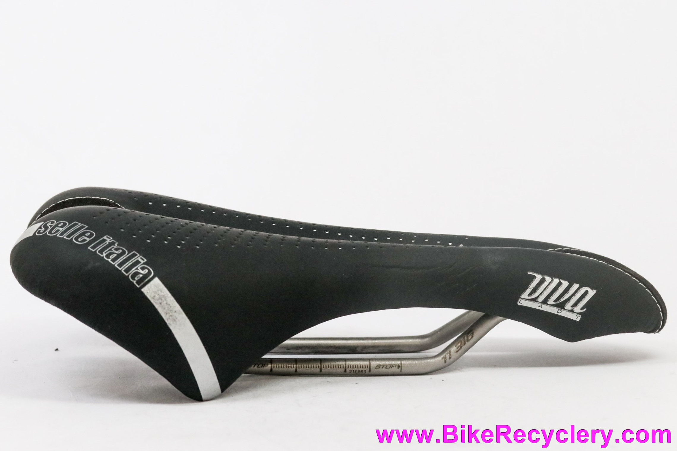 Selle Italia DIVA Lady Gel Superflow Titanium: L3 152mm (New