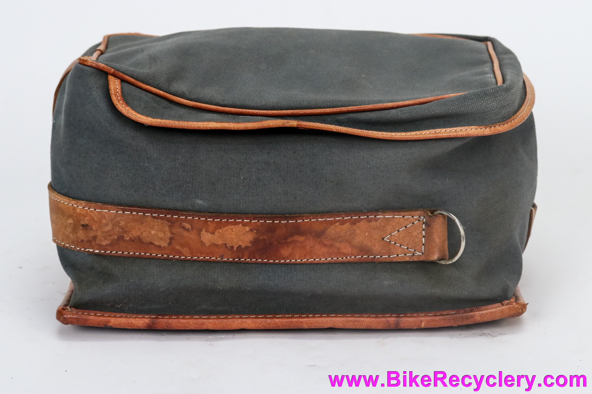 Gilles Berthoud GB587 Rear Rack Bag: Large 9L - Grey Canvas & Leather (EXC)