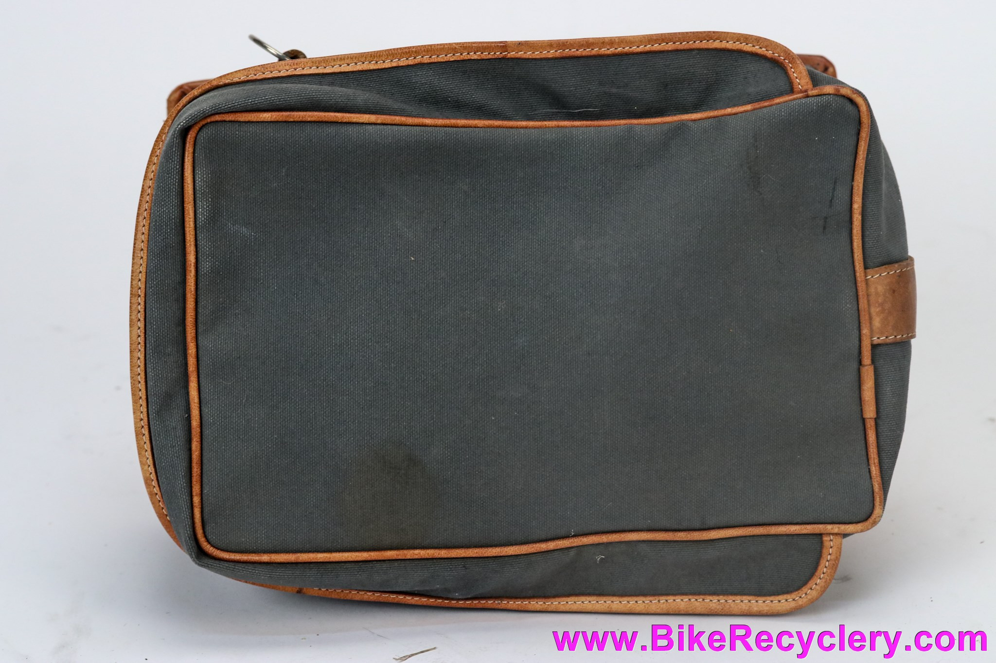 Gilles Berthoud GB587 Rear Rack Bag: Large 9L - Grey Canvas & Leather (EXC)