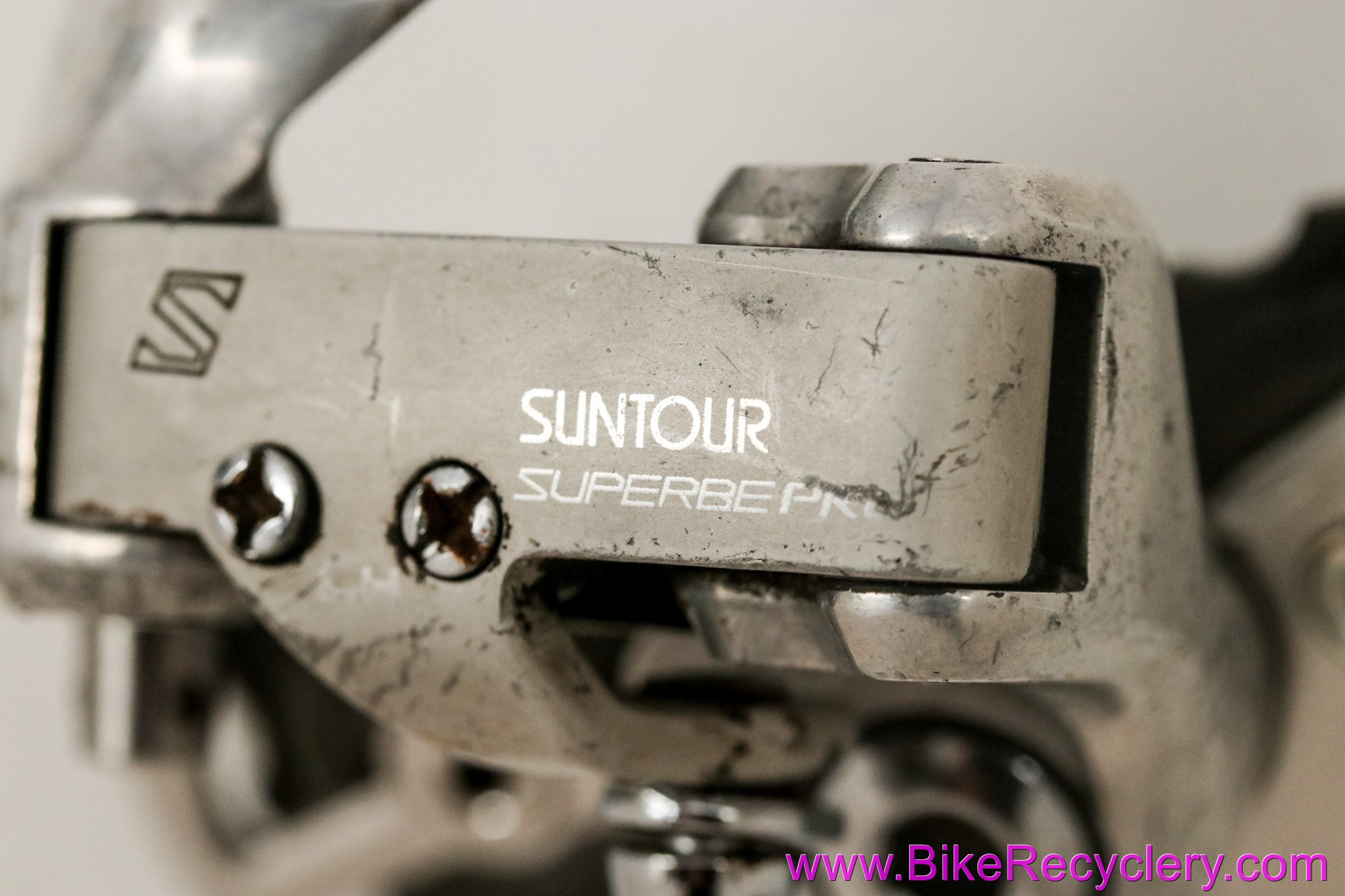 Suntour Superbe Pro RD-5200 Rear Derailleur: Mid 1980's - Friction - Silver